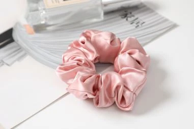 Prilagodljivi elegantni svileni ručno proširivi Scrunchie