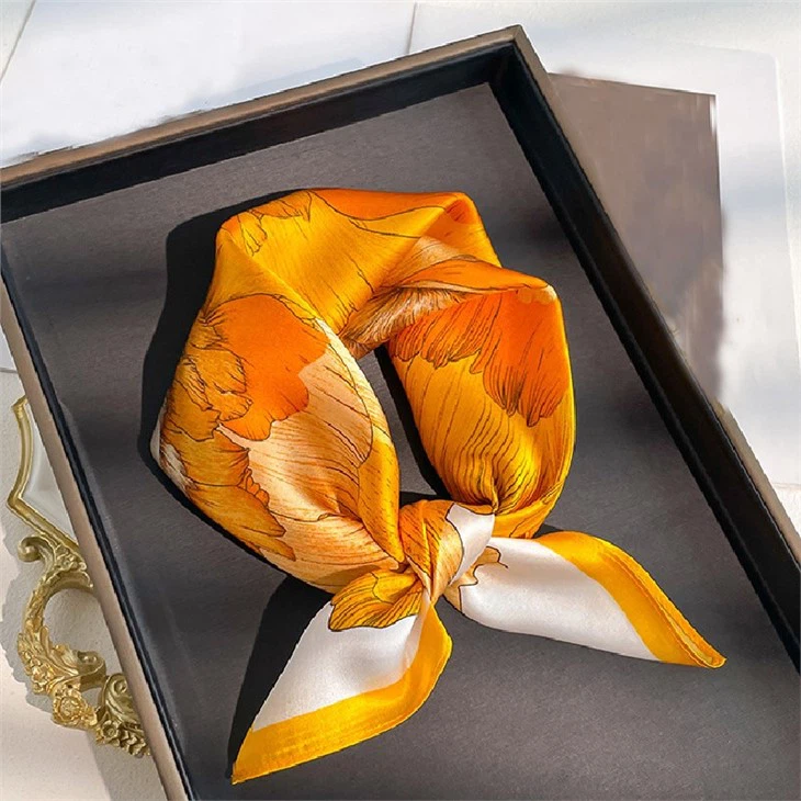New Temperament Square Neckerchief Female Fashion Noble 100% Mulberry Silk Scarf